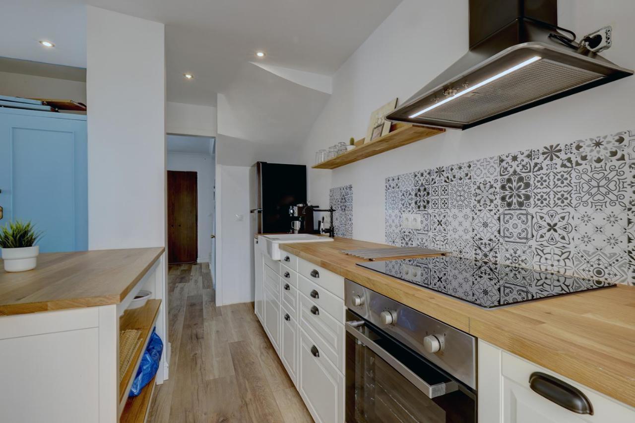098 Traditional 2 Bed Pueblo Townhouse With Private Terrace Holiday home Benalmadena