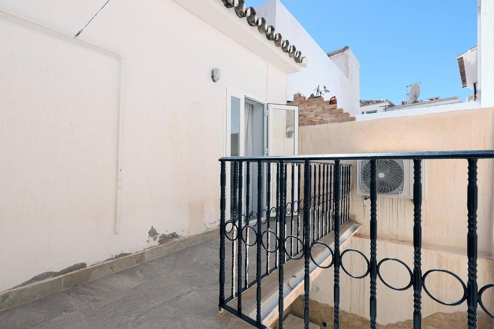 098 Traditional 2 Bed Pueblo Townhouse With Private Terrace * Benalmadena